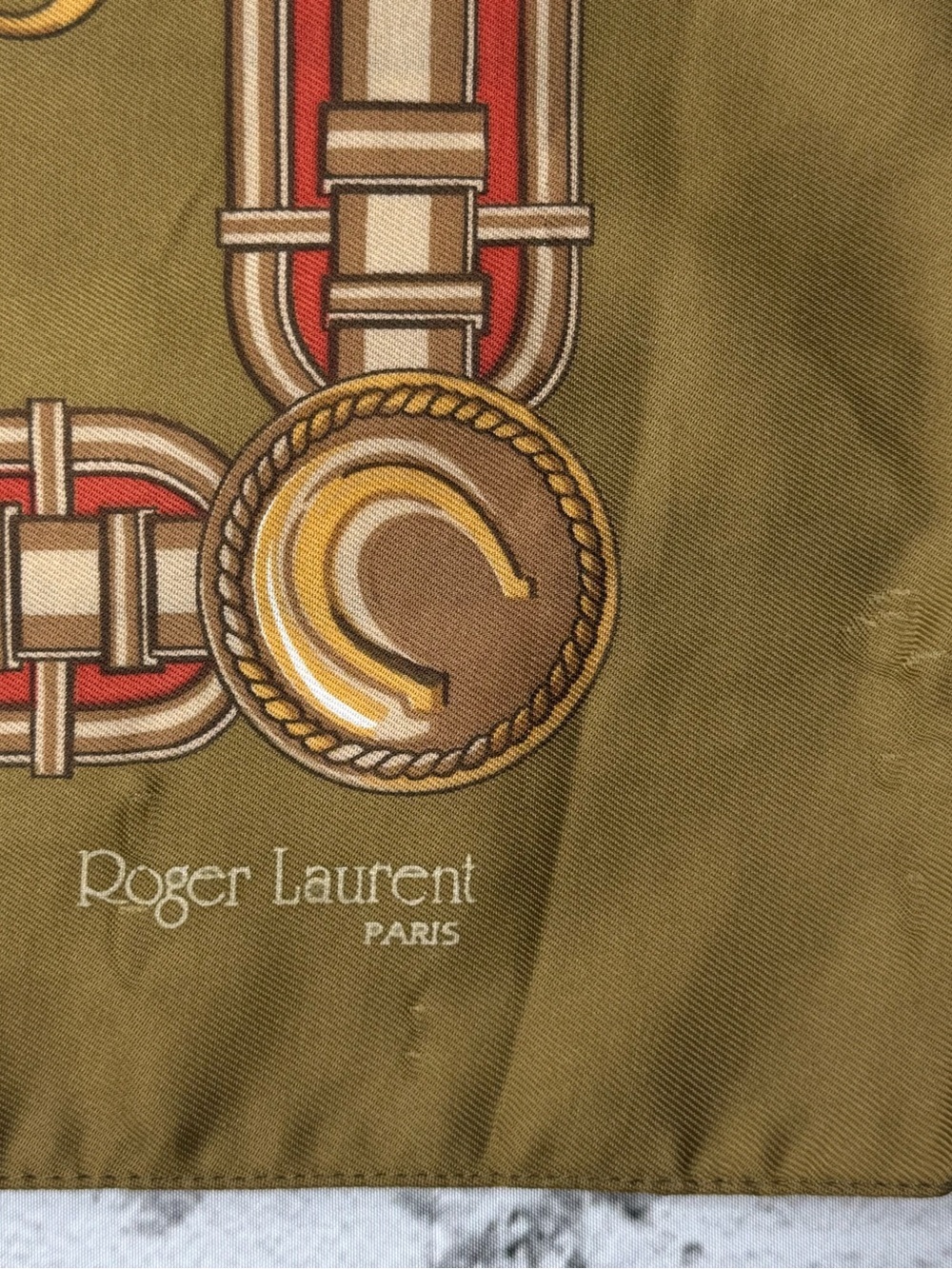 Roger Laurent Paris Equestrian Scarf Olive Red Cream Horse Derby Bridle 29 X 31 - Picture 3 of 12